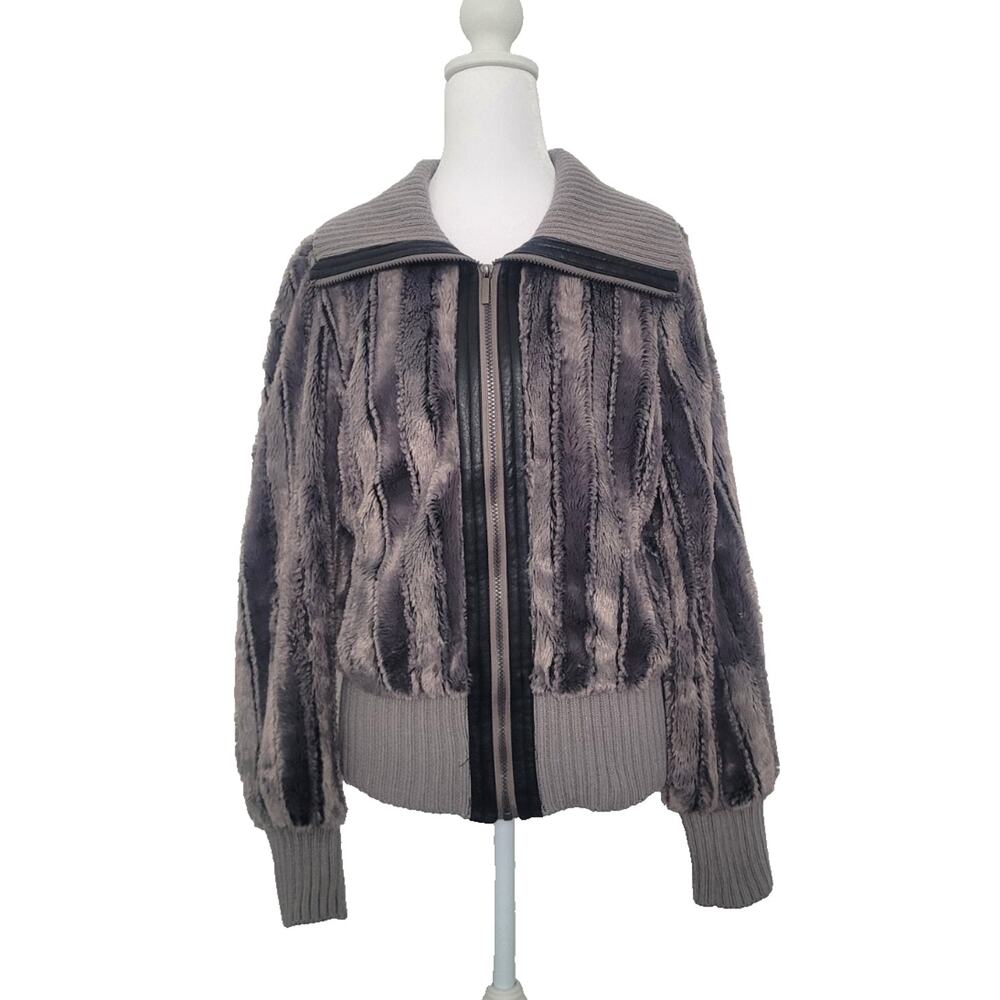 Vintage Y2k Yoki Striped Faux Fur Bomber Jacket Size L Gray Indie Sleaze Grunge